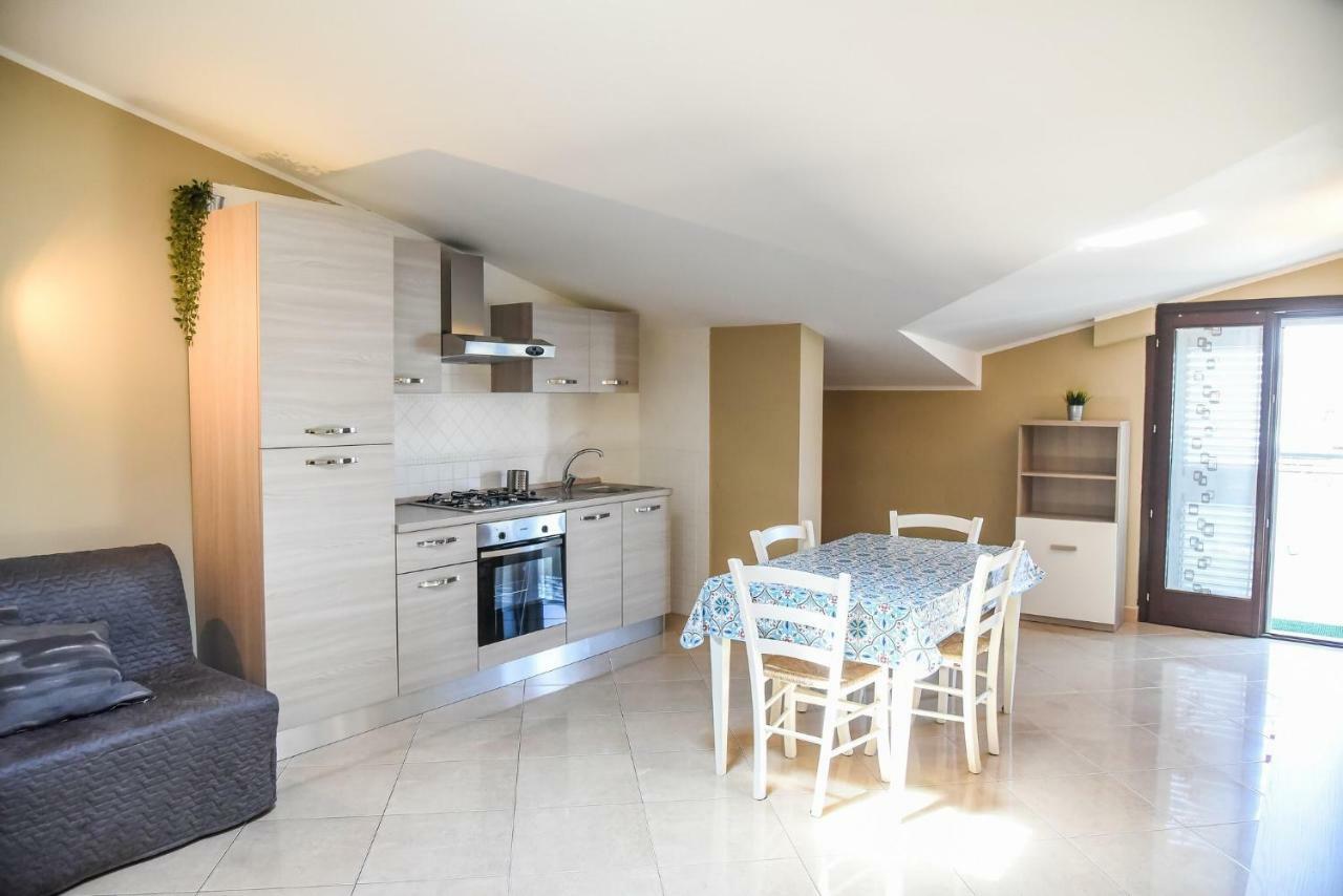 Attic Aries Apartment Montesilvano Marina Exterior foto